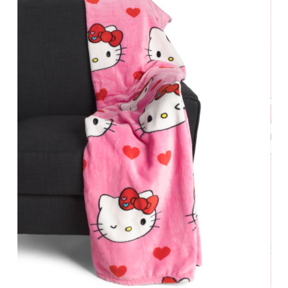 Hello Kitty Pink Plush Throw Blanket 60 x 70 inches with hearts